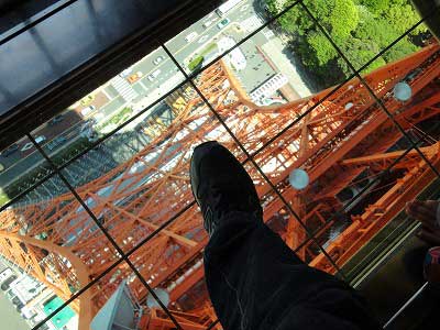 東京タワー展望台1階よりルックダウンウィンドウ