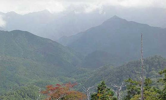 石鎚山登山ルートより前社森からの景観3