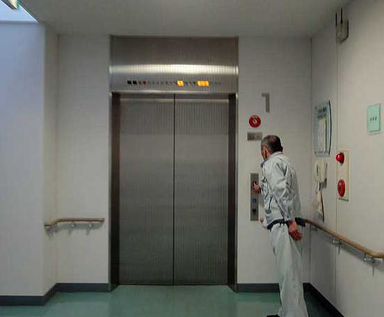 富山地区広域圏クリーンセンター展望室エレベーター