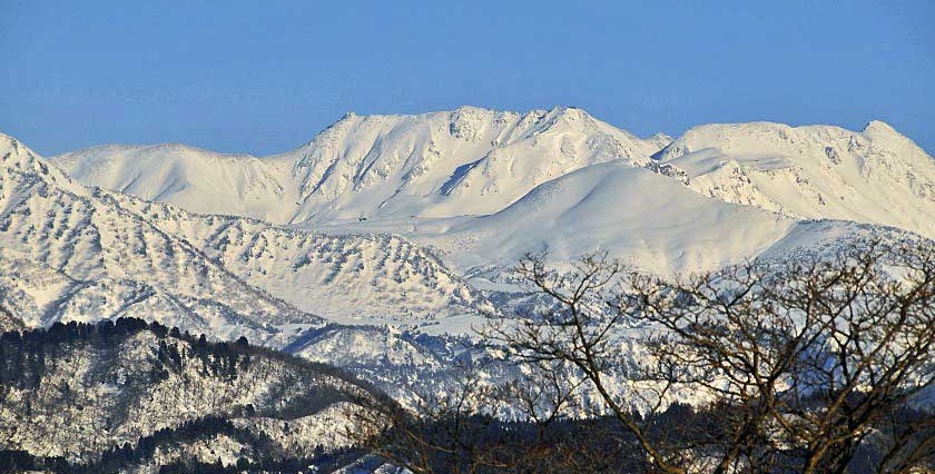 パノラマ富山発見ルート立山ゾーン③大山上野付近より立山の拡大写真