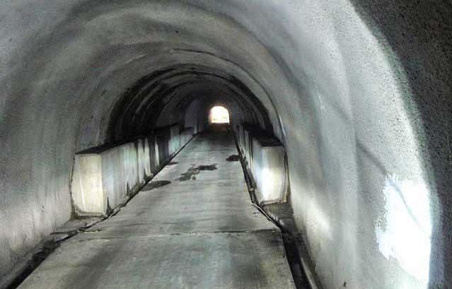 写真によるルート紹介 池原三号隧道の様子